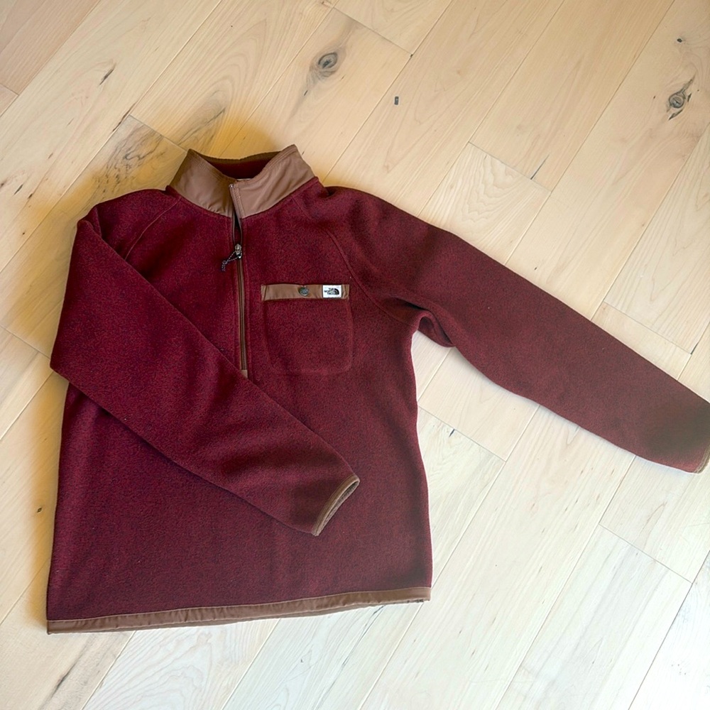 THE NORTH FACE men’s quarter zip jacket